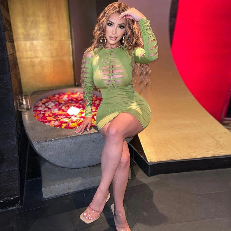 BerryBetty - Slashed Ladder Cut Out Crew Neck Long Sleeve Bodycon Mini Dress - Green