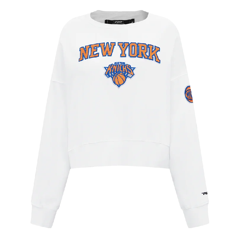 SUDADERA DE CUELLO REDONDO NBA NEW YORK KNICKS CLASSIC ESSENTIALS PARA MUJER