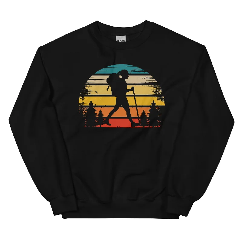 Retro Sonne und Wandern - Sweatshirt (Unisex)